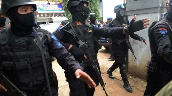 ATENTAT CU BOMBĂ în Liban: un mort, patru răniţi