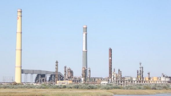 Incendiu Petromidia. Există riscul de PLOI ACIDE? Andronescu: "Constănţenii să stea în case!"