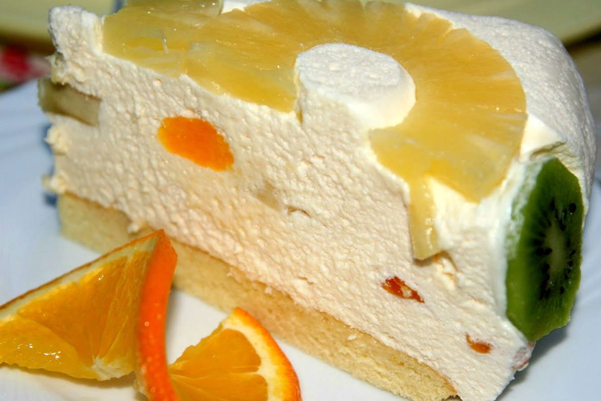 Ai un sărbătorit în familie de SF MARIA? Pregăteşte-i un tort diplomat! Reţeta simplă