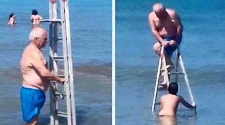 Au rămas şocaţi când l-au văzut! Acest bărbat a intrat în apă cu scară şi...Continuarea e fantastică
