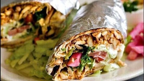 Control ANSVSA: peşte, brânză şi condimente pentru shaorma expirate, într-un depozit din Bucureşti