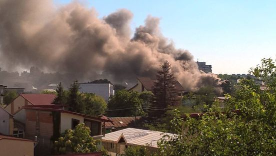 INCENDIU puternic lângă spitalul Marie Curie din Capitală 