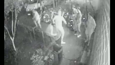 Clipe de groază. Studenți din București, amenințați cu arma în fața căminului