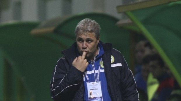  Marius Şumudică, pe banca tehnică a Astrei Giurgiu la meciul cu West Ham