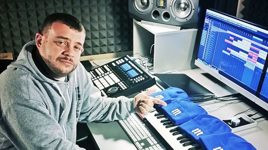 Nu îşi imagina nimeni că aşa arată soţia lui Tataee! Toţi au crezut că e amanta 