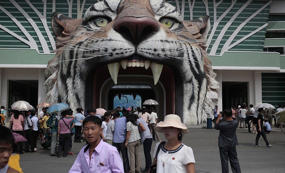 De tot râsul! Cum arată grădina ZOO din Coreea de Nord şi ce animal de companie e VEDETA