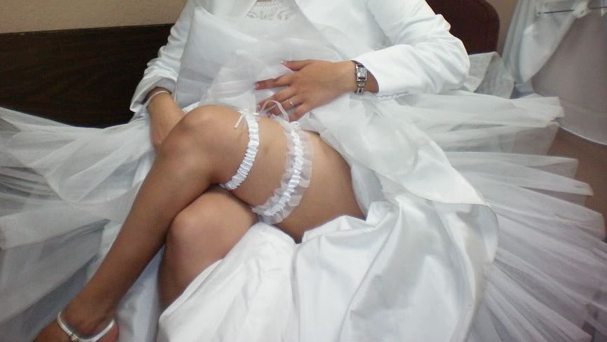 Un mire şi-a montat o cameră la ochelari. Ce a descoperit despre mireasă l-a ŞOCAT