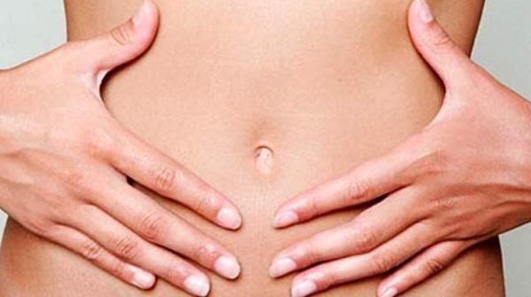 Era bolnavă de cancer ovarian şi s-a vindecat miraculos cu un preparat făcut din trei ingrediente 