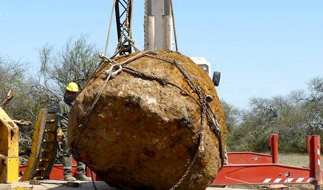 Un meteorit gigantic a fost descoperit în Argentina. De unde a venit