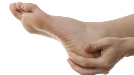 Secretul străbunicii! Cum scapi imediat de bătăturile de la picioare