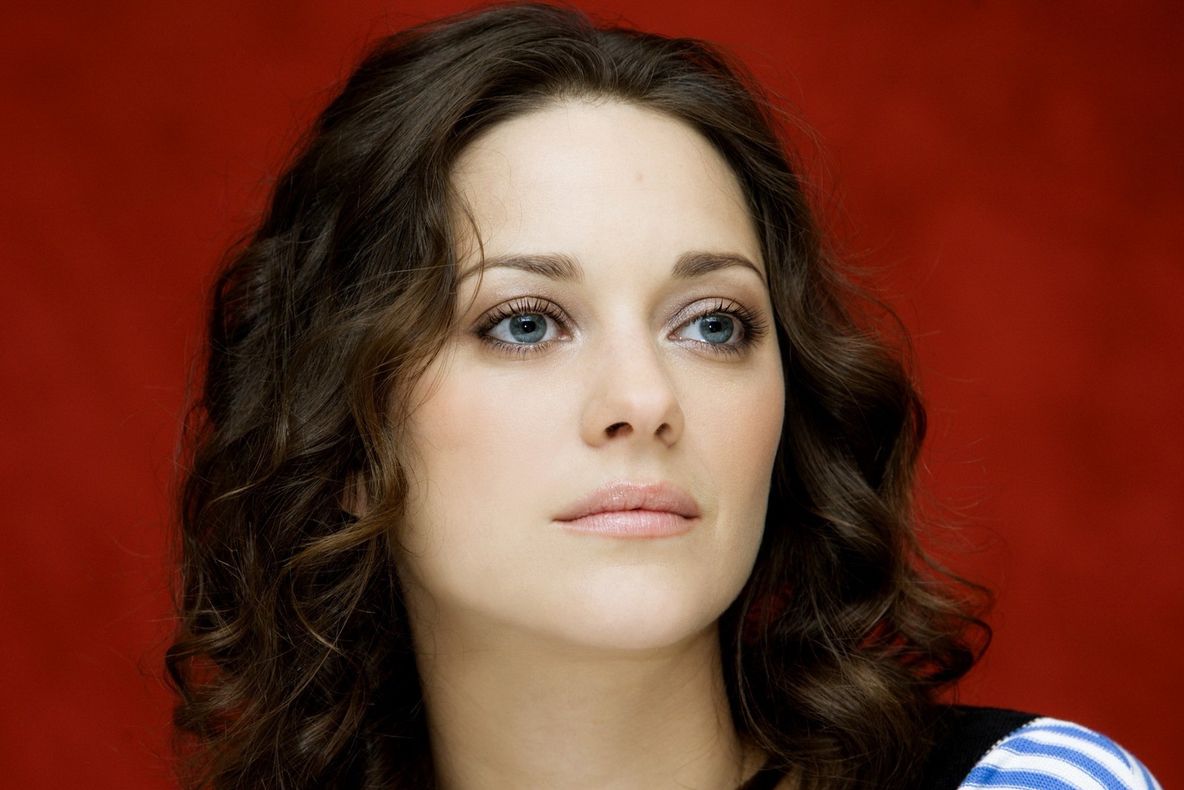 Marion Cotillard a confirmat faptul că este însărcinată: "El este iubirea mea"
