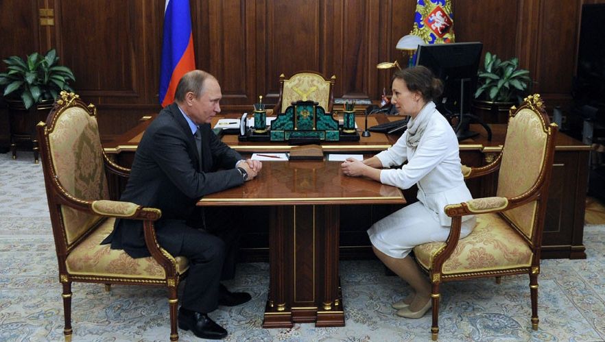 Rusia, ţara extremelor. Noul comisar pentru Drepturile Copiilor are o credinţă bizară şi deranjantă