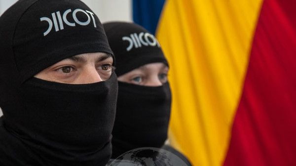 DIICOT a reţinut 15 persoane suspectate că exploatau sexual minore