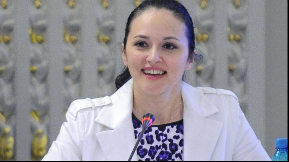 Alina Bica este avocatul lui Nicuşor Constantinescu în dosarul Centrului Militar Zonal
