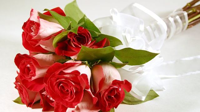 Ce spune numărul florilor dintr-un buchet