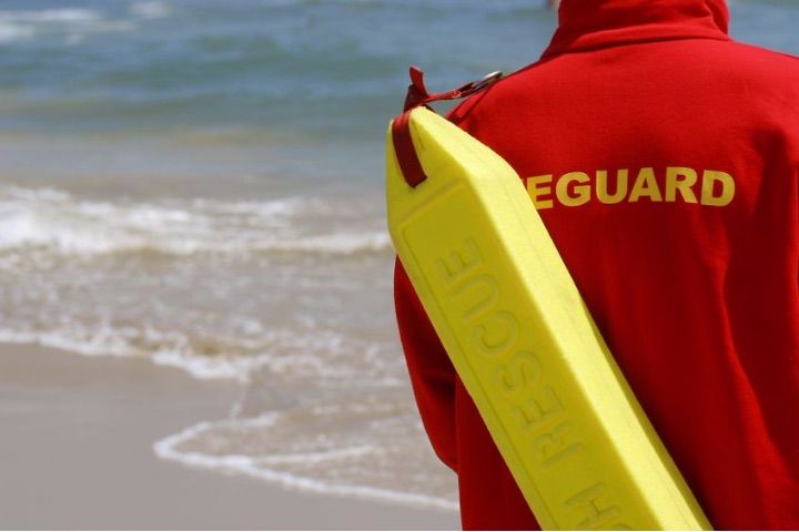 Pe plajele din Dubai, oamenii aflați în pericol sau înec vor fi salvați de roboți! Cum va fi posibil