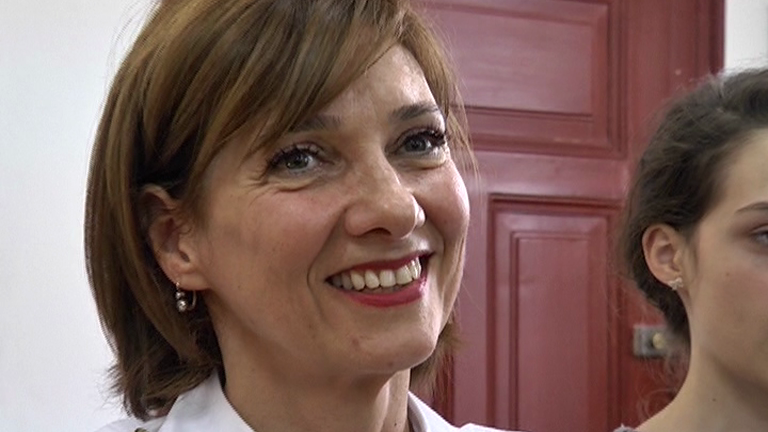 Carmen Iohannis a votat la Sibiu: "Ne bazăm pe tineri, ei sunt viitorul nostru"