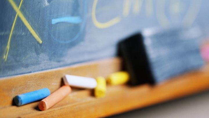 Ce se întâmplă dacă mănânci cretă? Este mai rău decât credeam!