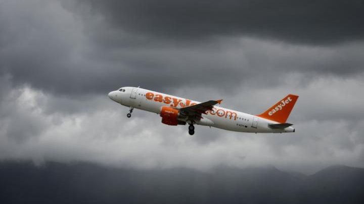 În timpul zborului, pasagerii au împietrit când au auzit: "Allahu Akbar, murim cu toții". Ce a urmat