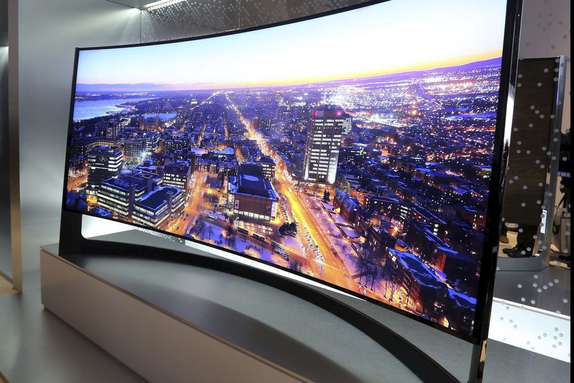 eMAG Revolutia Preturilor – 8 oferte de televizoare foarte ieftine si diagonala mare