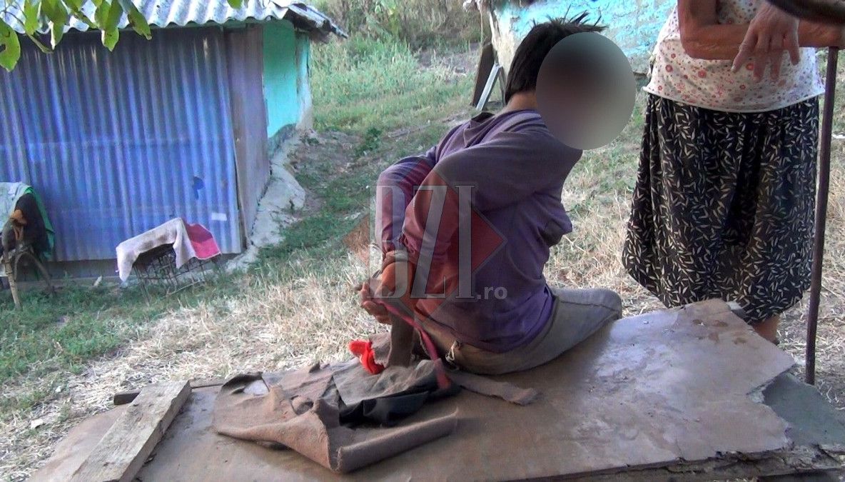 Caz şocant la Iaşi. Tânără cu probleme psihice, ţinută legată de propria sa mamă 