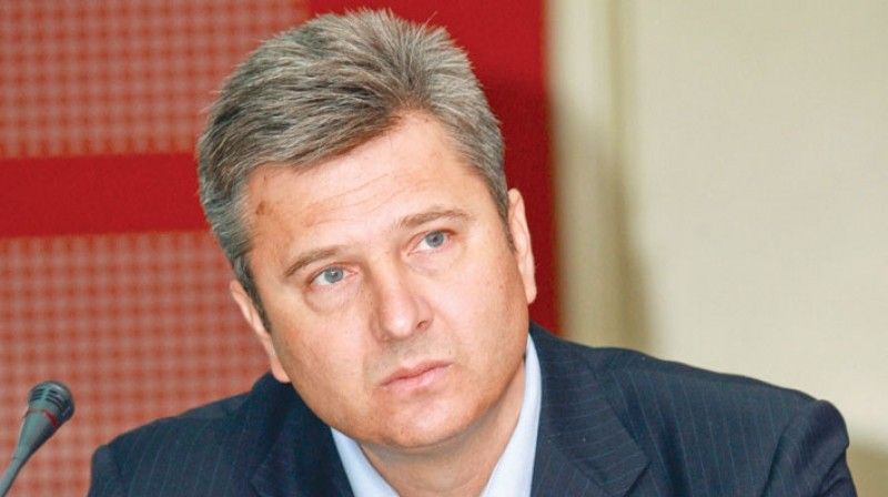 Stelian Tănase: Pandele şi Tobă, spălaţi ca la Nufărul 