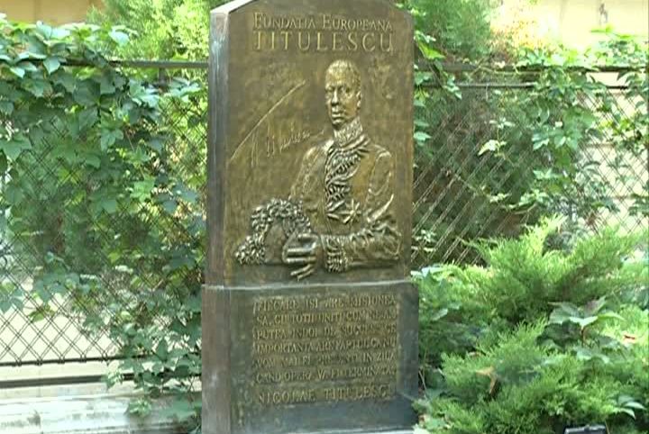 Fundaţiile şi asociaţiile politicienilor declarate de utilitate publică, verificate