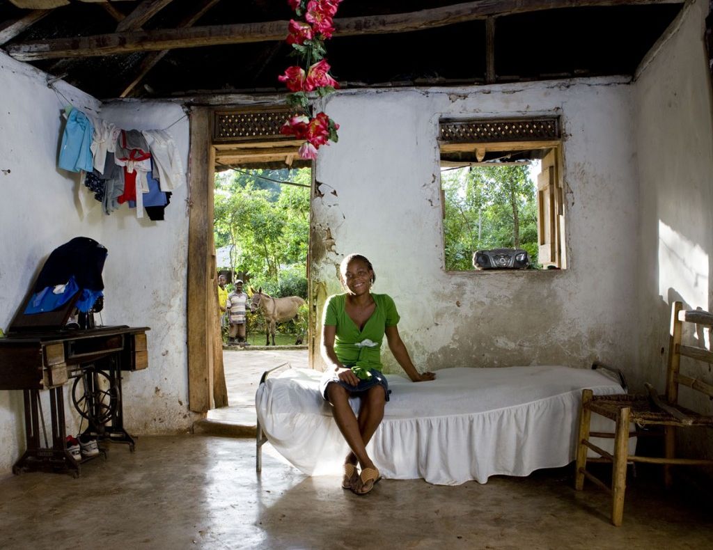 Fete sărace vs fete bogate. Cum arată camerele unor tinere de pe mapamond