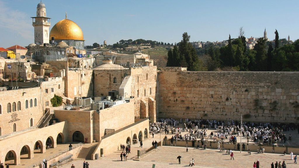 SUA fac primii pași spre controversata mutare a ambasadei de la Tel Aviv la Ierusalim