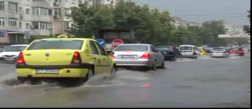 Ploaia a făcut ravagii la Constanța. Orașul a fost paralizat