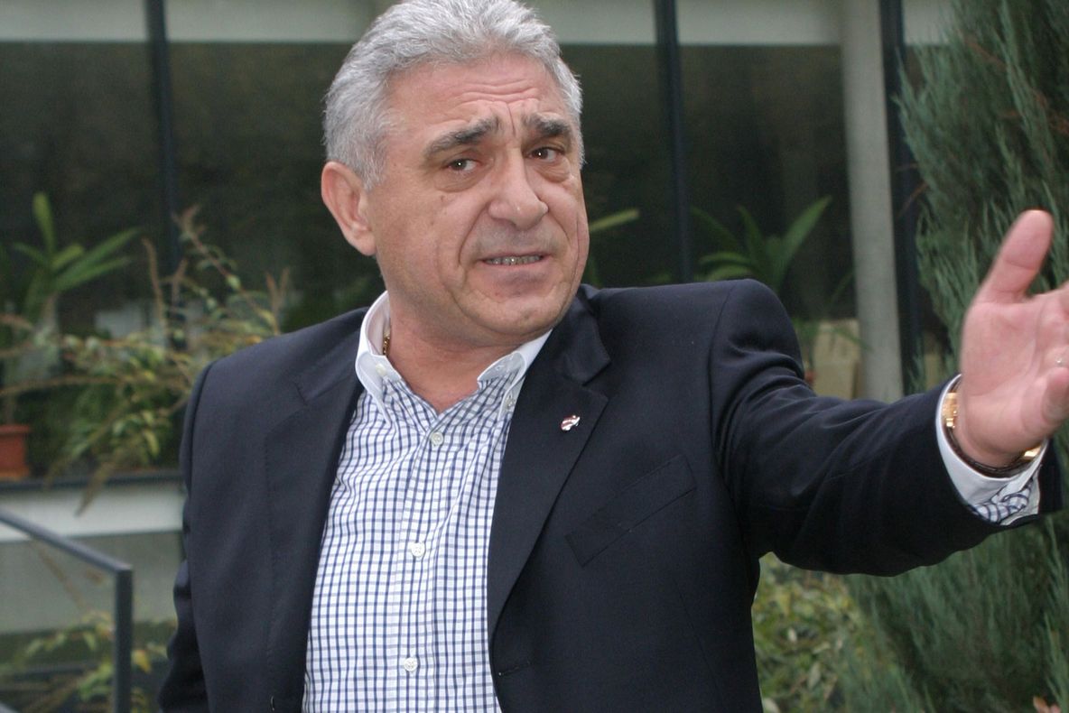 Ioan Becali a fost eliberat condiţionat. Decizia este definitivă