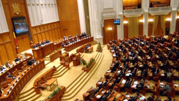 În premieră, cetăţenii vor putea monitoriza activitatea parlamentarilor din circumscripţie