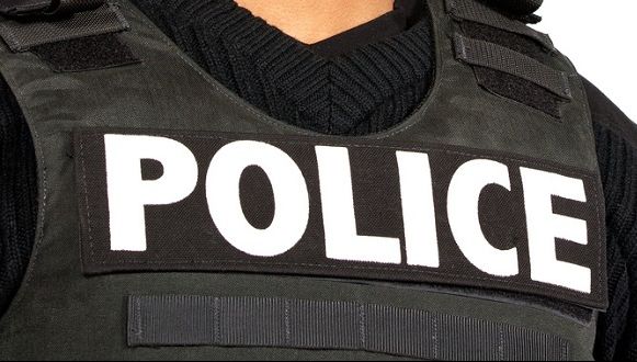 A chemat salvarea, dar venit poliția și l-a bătut până la moarte. Care e motivul