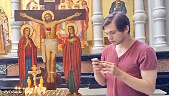 A jucat Pokemon Go într-o biserică. Ce a păţit este halucinant! Cum a fost posibil aşa ceva?