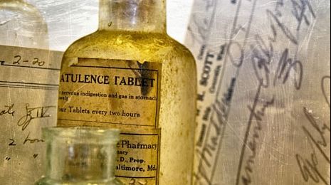 Cele mai ciudate tratamente medicale din istorie! Ți se face pielea de găină