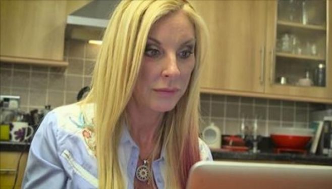 A deschis calculatorul, dar ce a văzut a făcut-o să-şi anuleze nunta: "Este inuman!"