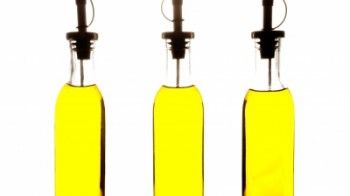 I-a dat soţului ULEI DE COCOS timp de o lună! Nu vei crede ce s-a întâmplat!