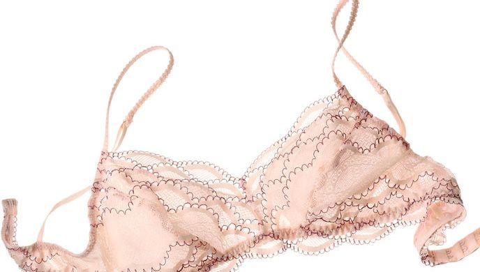 I-a apărut o umflătură între sâni. Credea că e cancer! A strâns cu putere și s-a îngrozit. Ce era