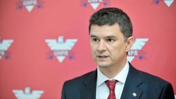 Gabriel Oprea primeşte o lovitură grea din partea foştilor colegi de partid 
