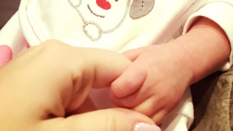 Andreea Bălan a postat pe Facebook o nouă fotografie fabuloasă cu fetiţa sa