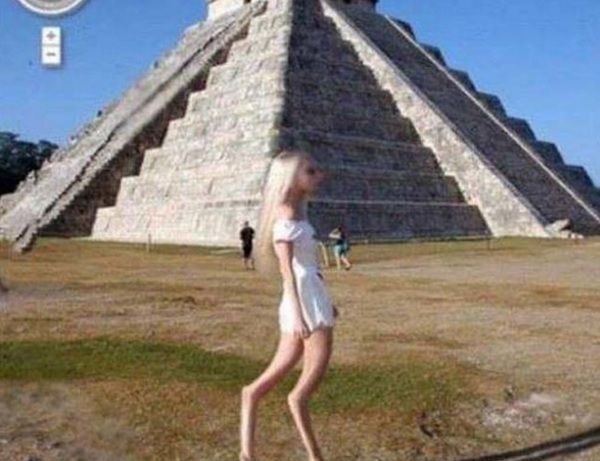 Cele mai "nebune" lucruri surprinse de camerele Google Maps. Câte sunt pe lumea asta...