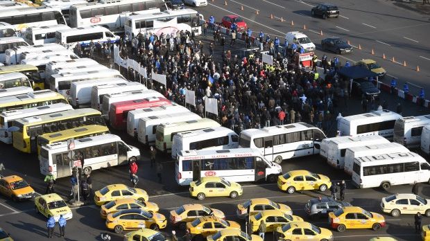 Transportatorii anunță un protest la Guvern cu 6.000 de mașini
