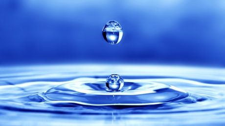 Ce înseamnă când visezi apă