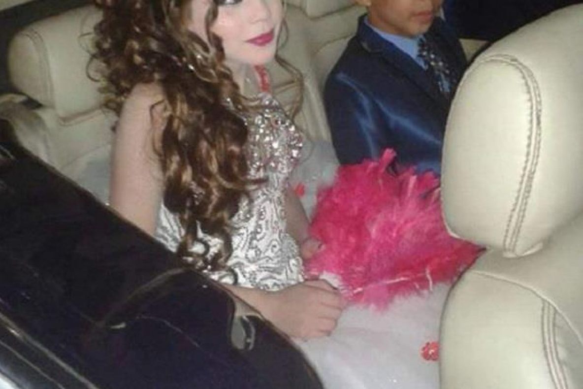 Se întâmplă şi la alţii: un băieţel de 12 ani a fost logodit cu verişoara sa, de numai 11 ani