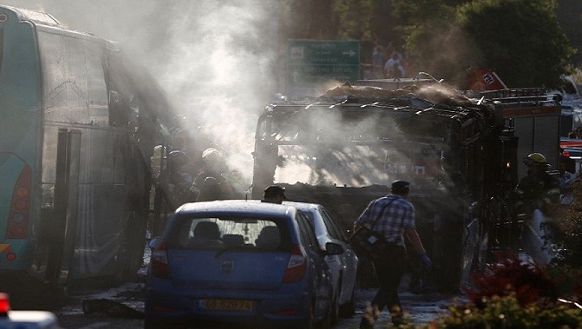 Atac terorist sângeros, joi dimineaţă. Cel puţin 6 morţi