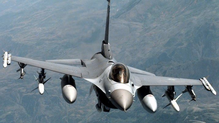 Un avion militar s-a prăbuşit. Pilotul a murit