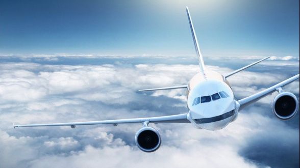 Au avut cel mai terifiant zbor. Ce a găsit o stewardesă într-o cameră secretă din avion