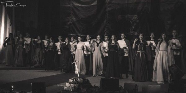 Balul Bobocilor 2016. Cu ce ţinute defilează elevii 