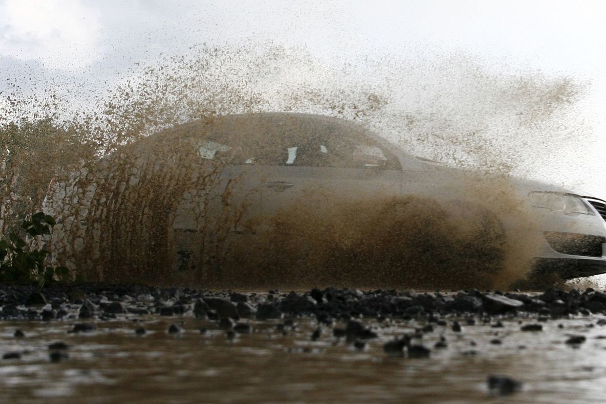 Vom scăpa complet de bălțile formate pe șosele la fiecare ploaie puternică. Iată cum