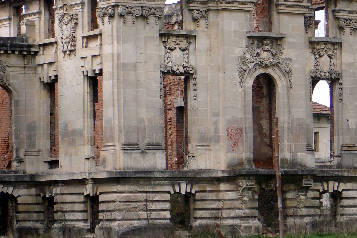 Castelul bântuit din România de care nimeni nu știa 